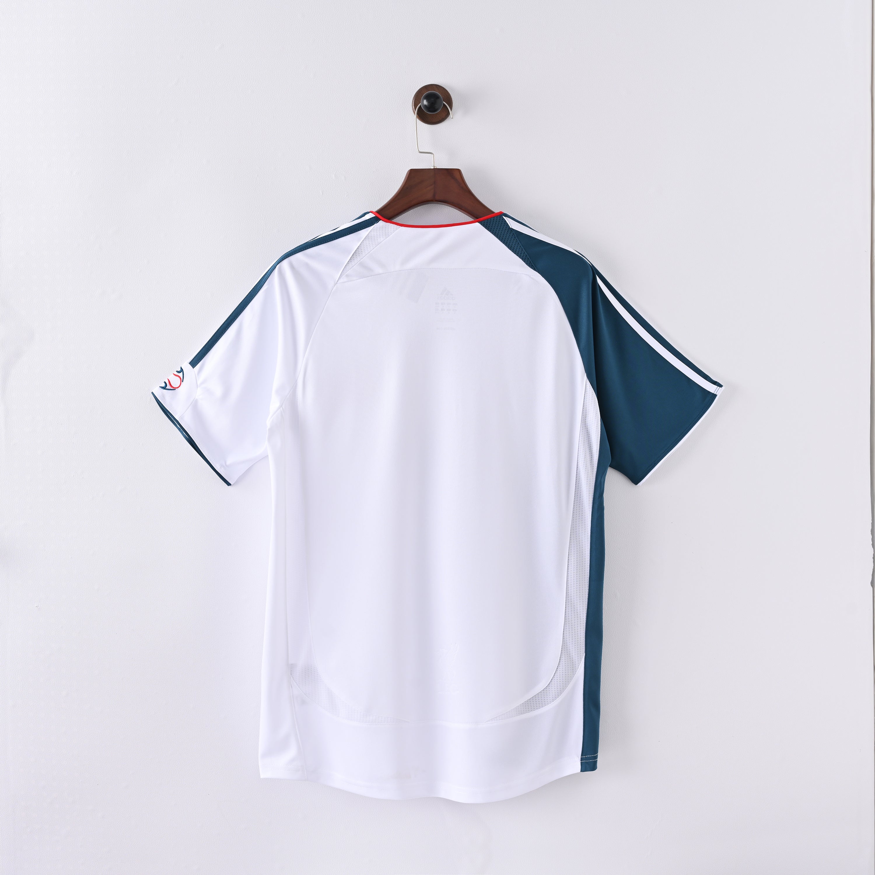 Liverpool Away 06/07