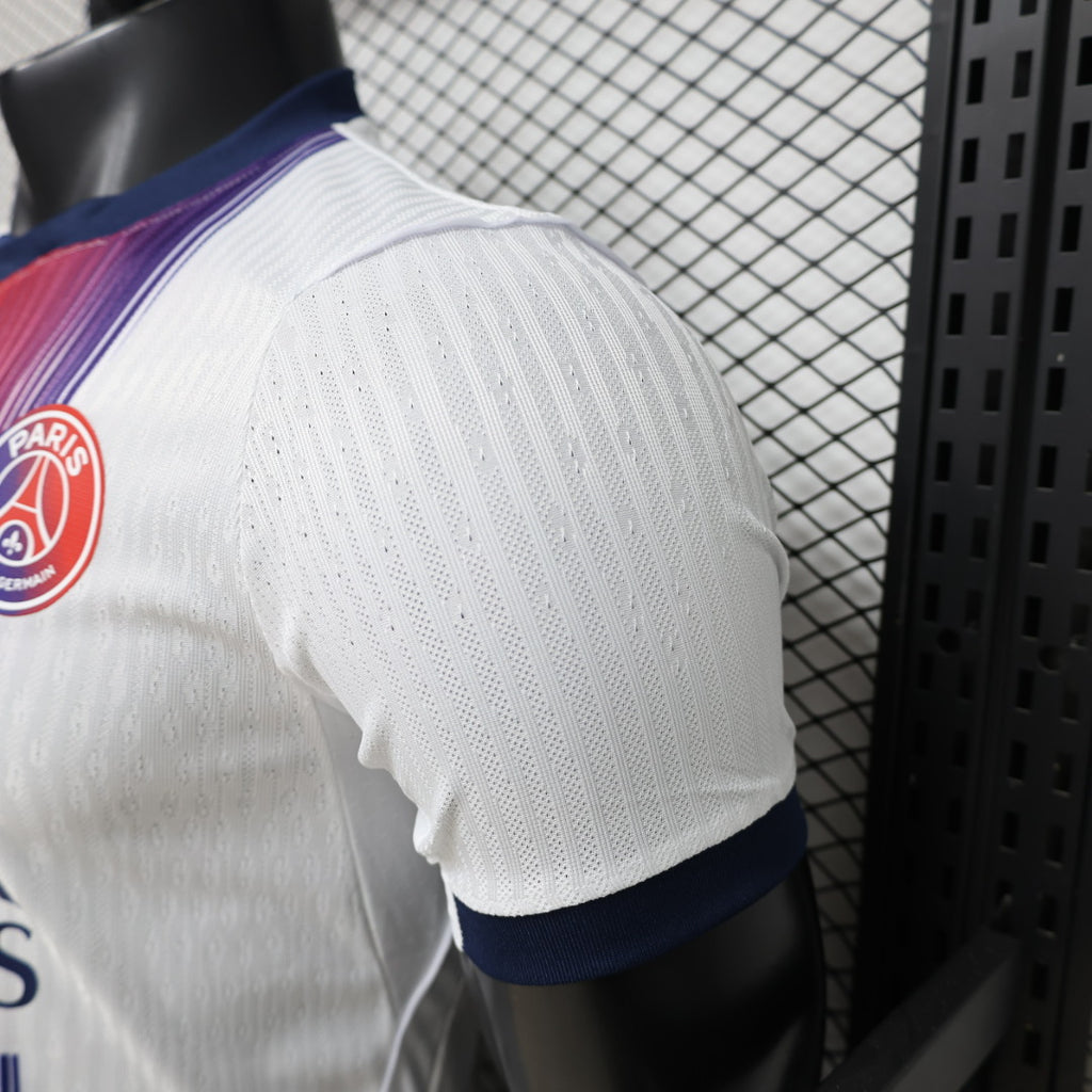 Paris 26/27 Away