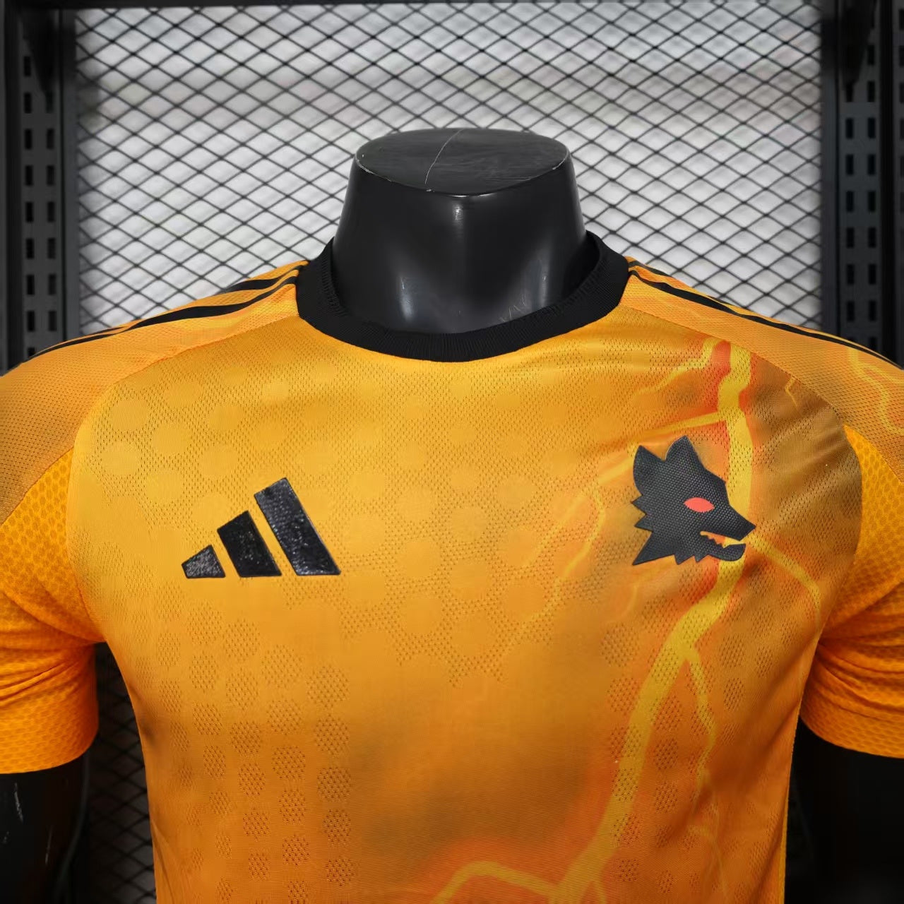 Roma Away