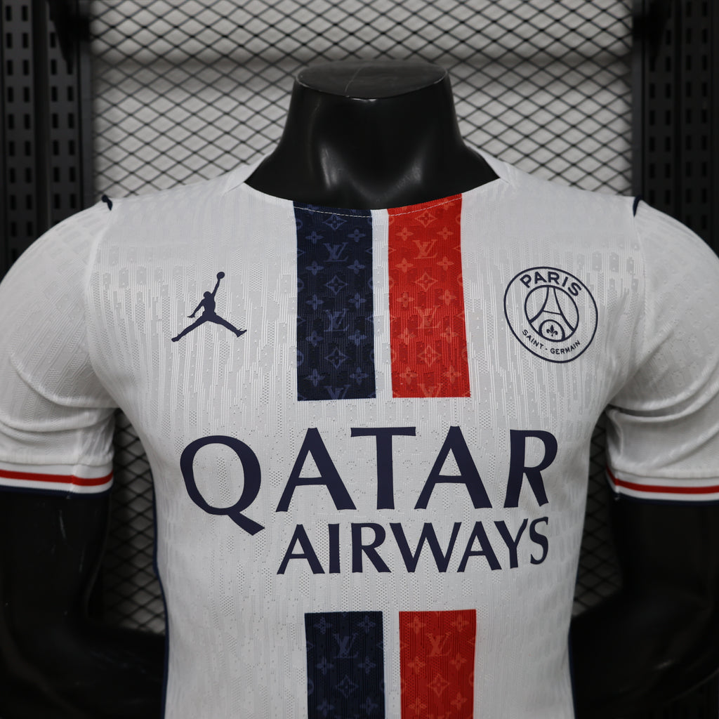 26 Paris Ivory