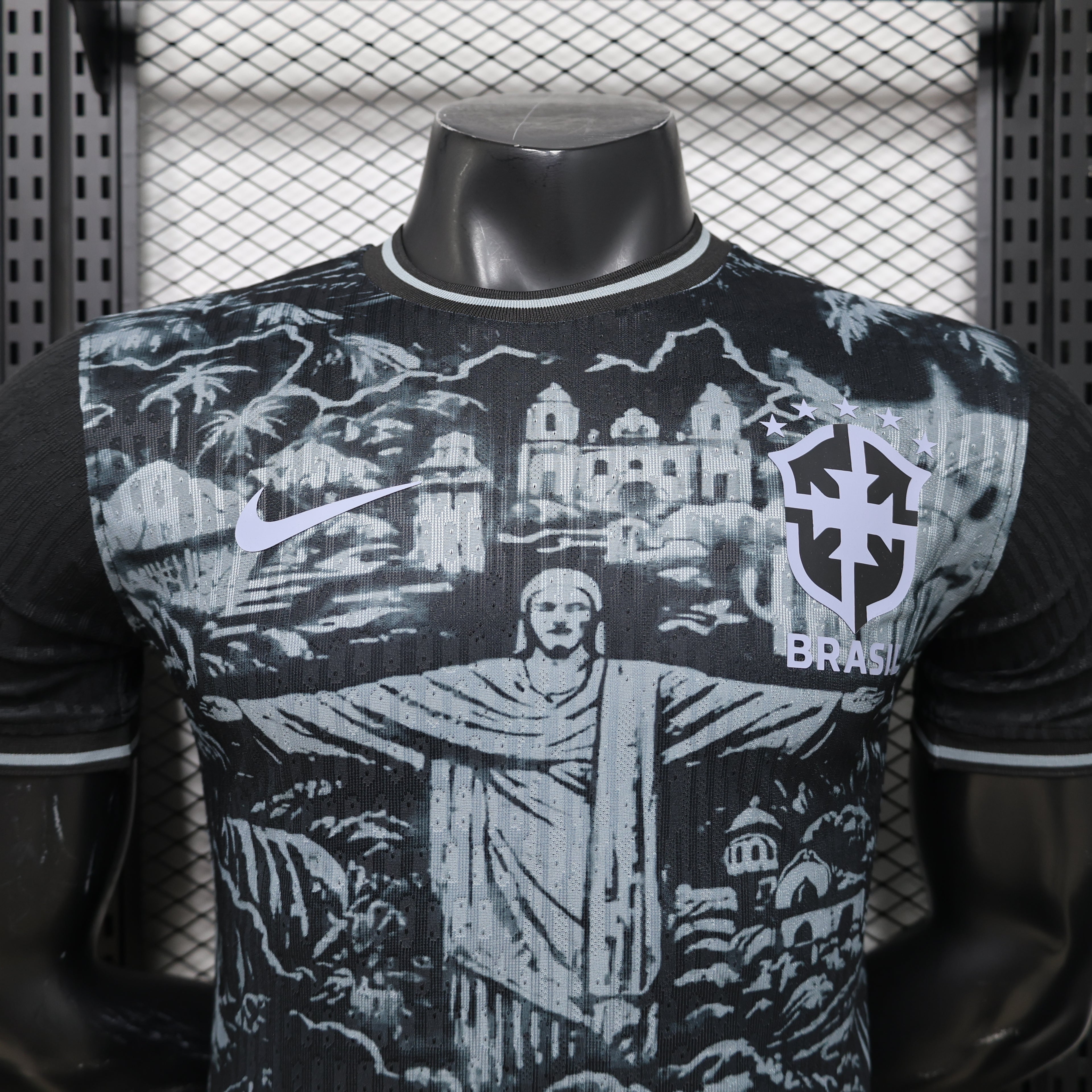 26 Brazil REDEEMER NOIR