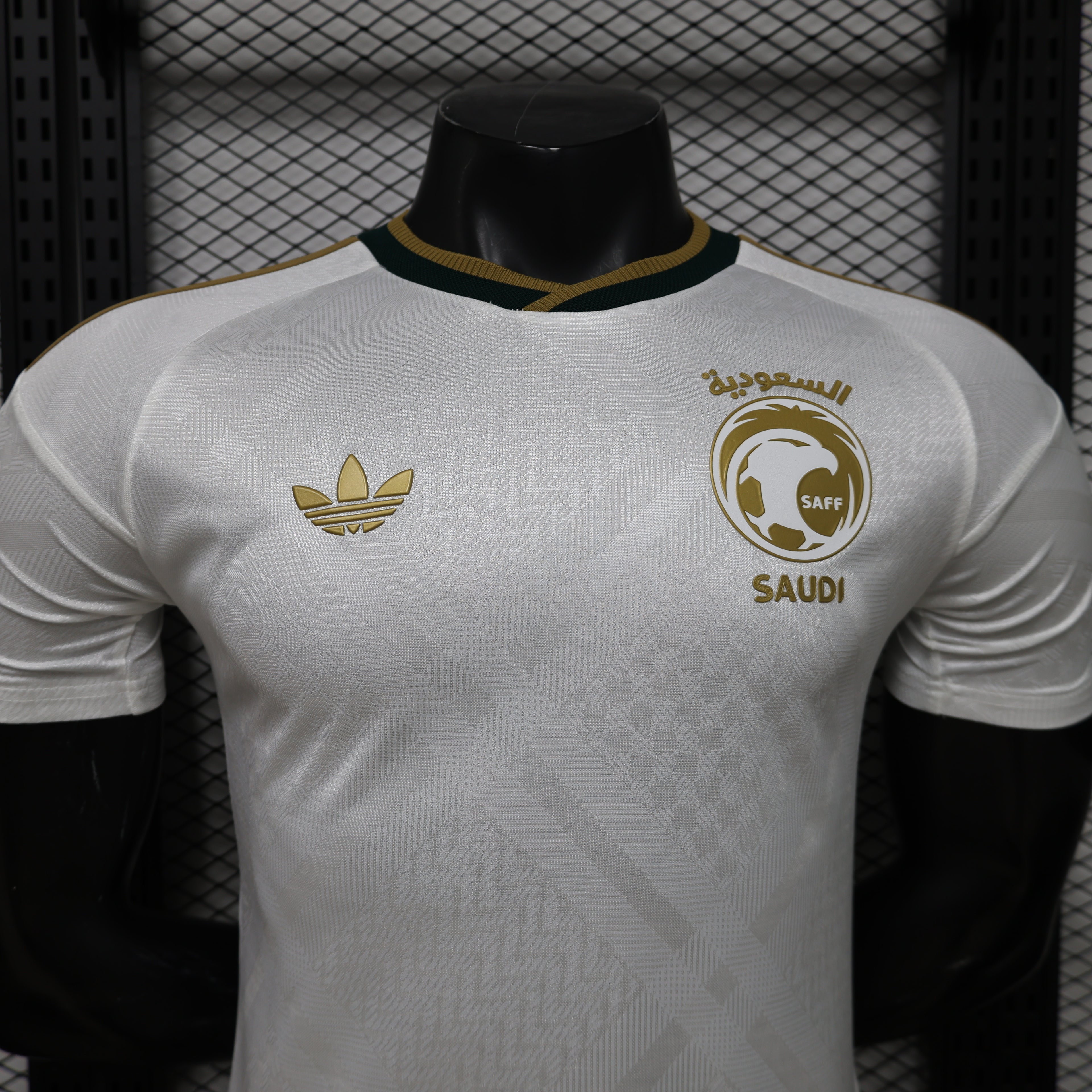 Saudi Arabia 26/27 Away