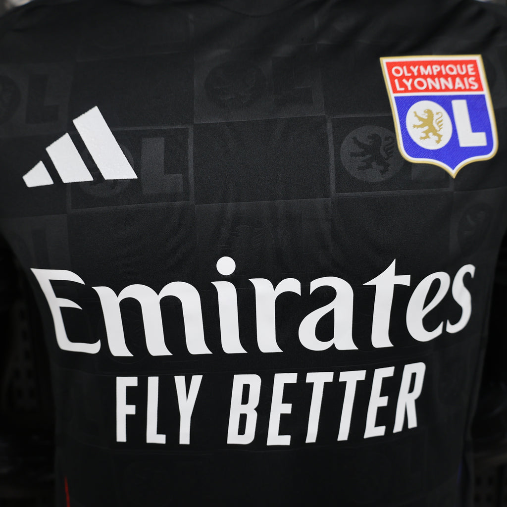 Olympique Lyonnais Away