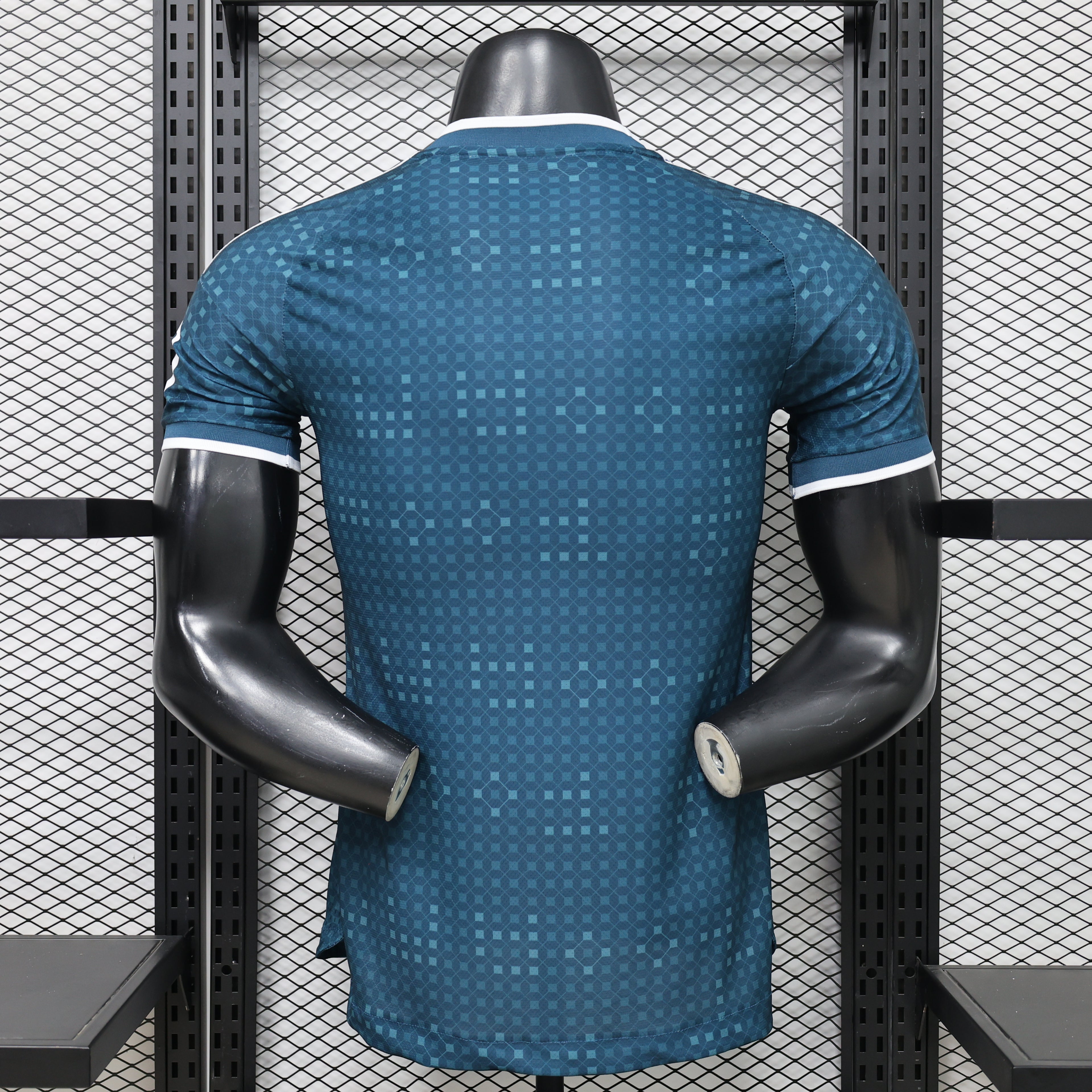 Real Madrid 26/27 Away