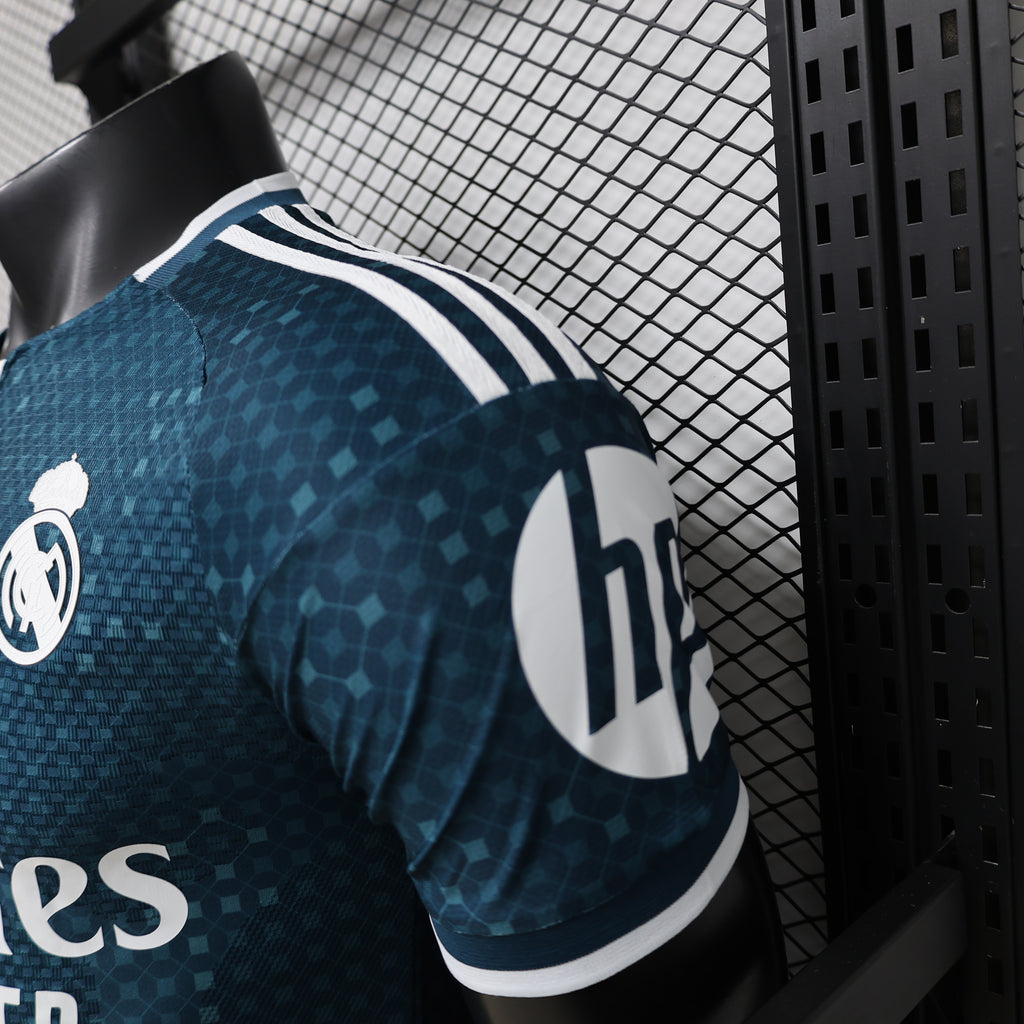 Real Madrid 26/27 Away