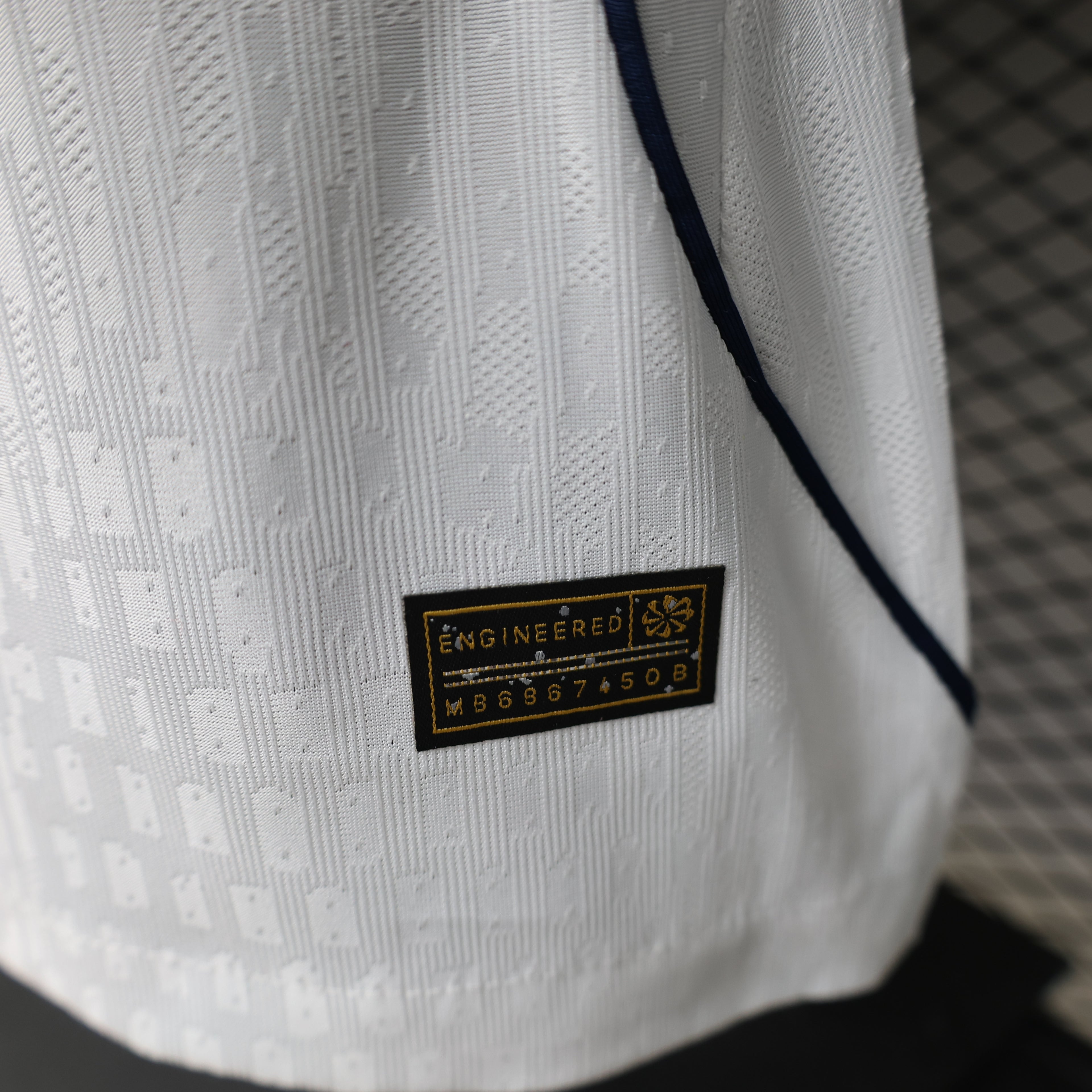 26 Paris Ivory