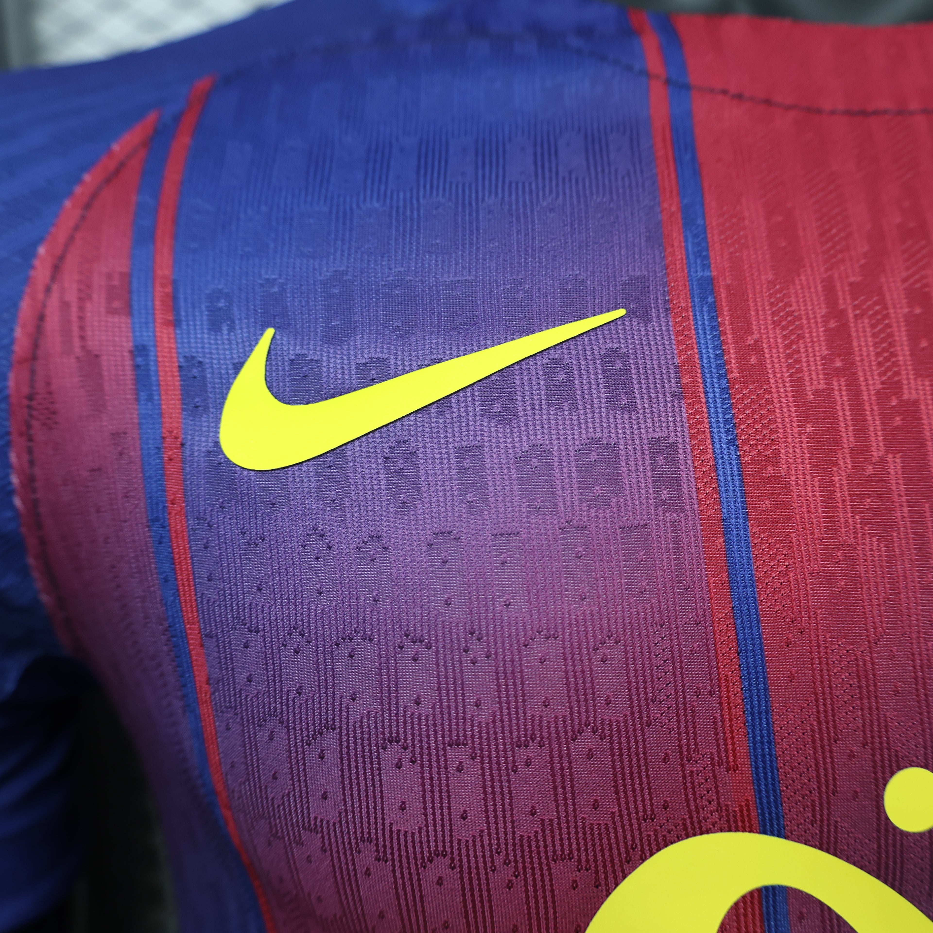 25-26 FC Barcelona x Olivia Rodrigo Home - Limited Premium Jersey