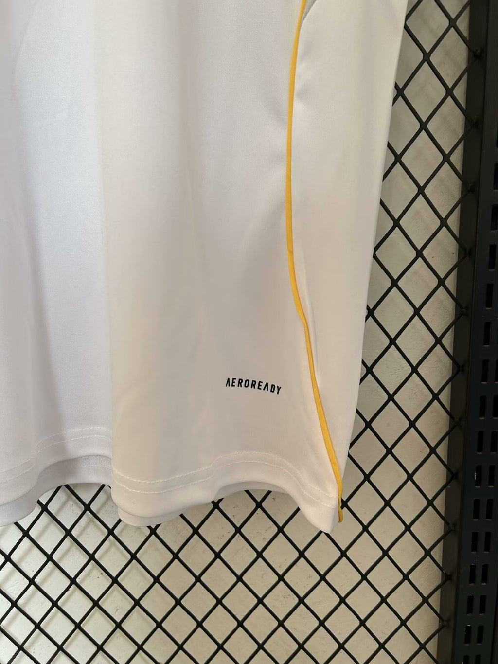 25-26 Real Madrid Home - Premium Jersey