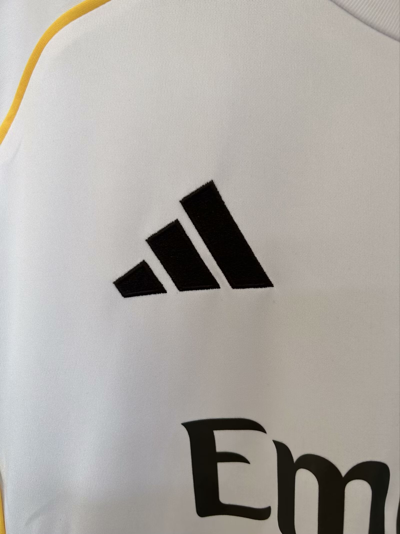 25-26 Real Madrid Home - Premium Jersey