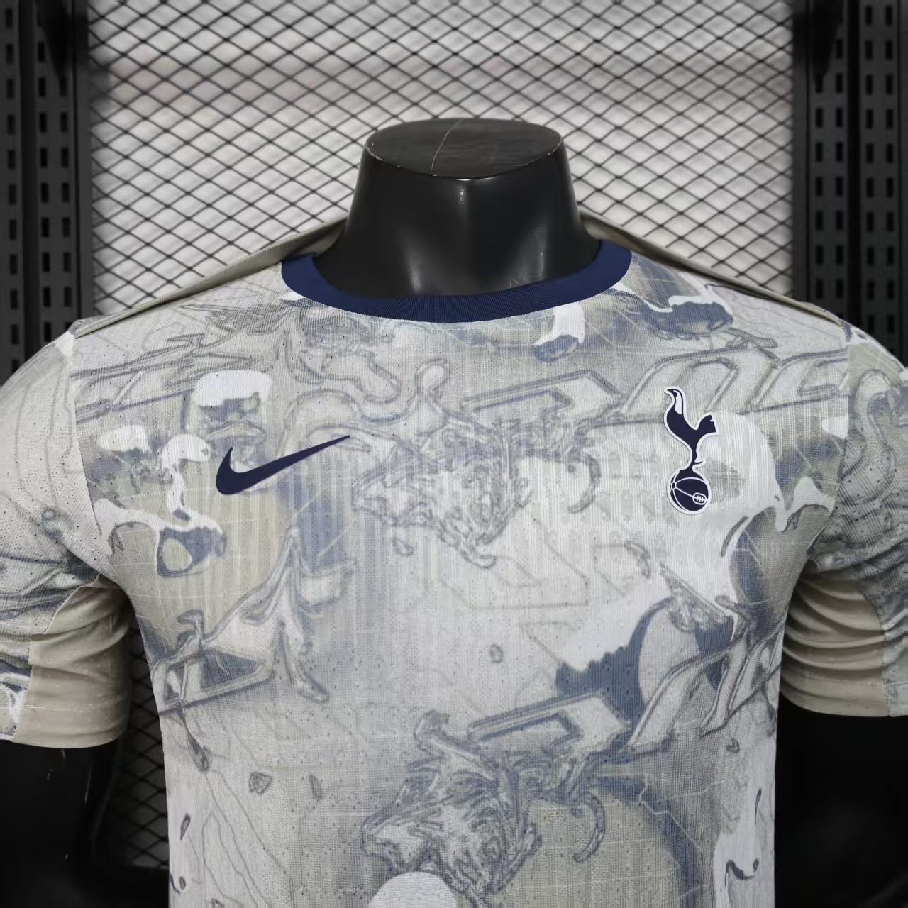 Tottenham Canvas Edition